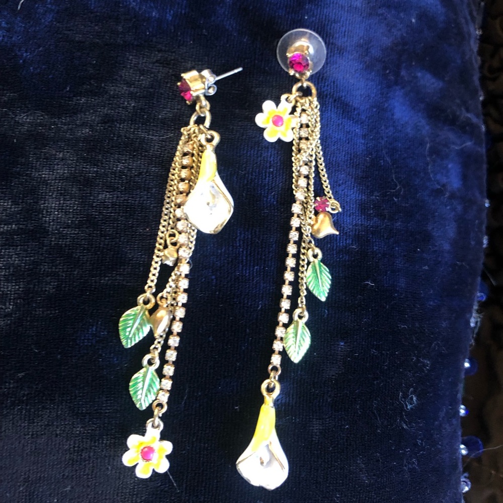 Betsey, Johnson, Lilly Leif dangle earrings